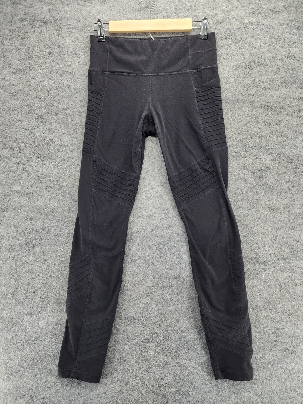 Athleta Leggings Womens Small Black Mid Rise 28x27" Capri